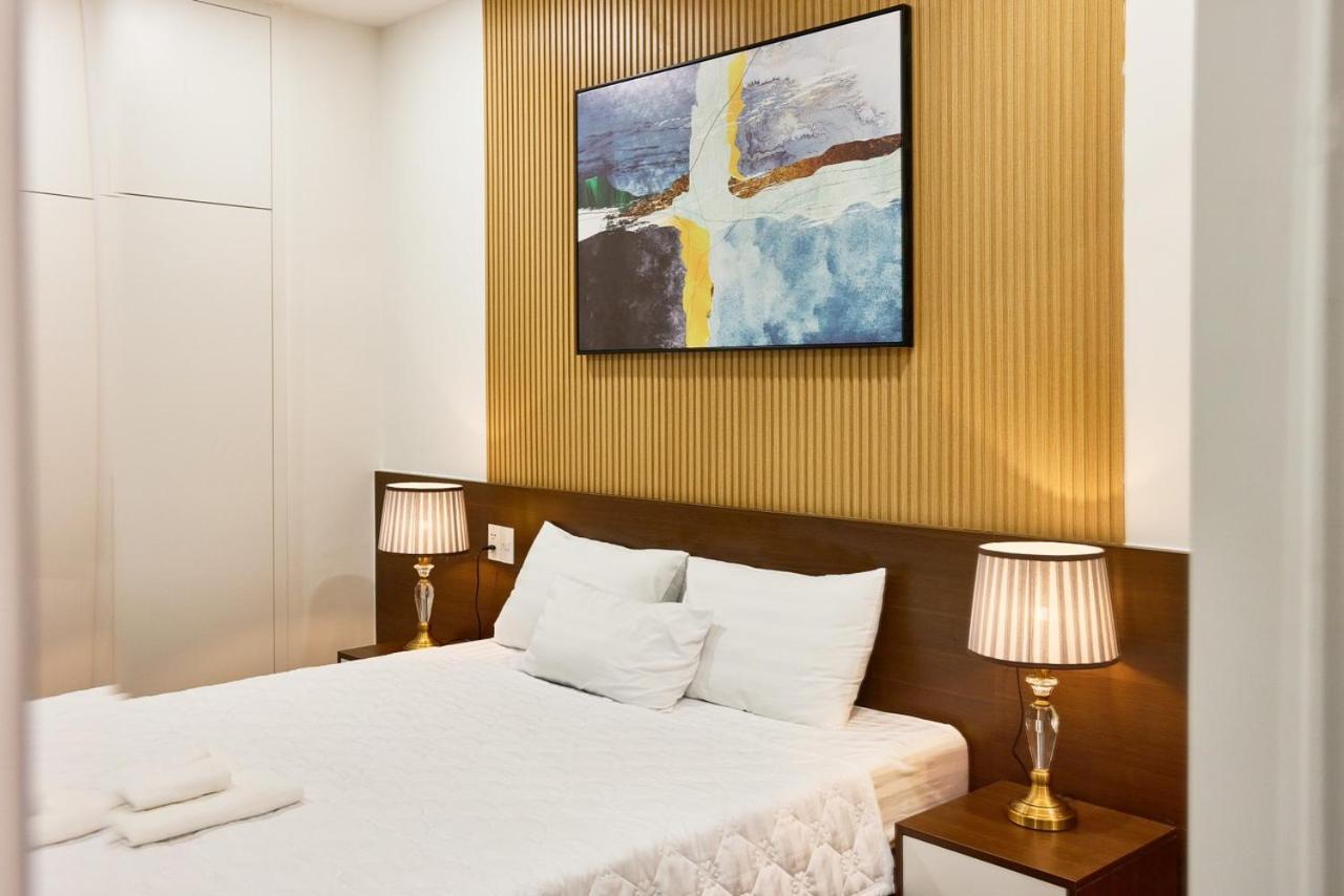 Khách sạn Nguyen Huong Hotel