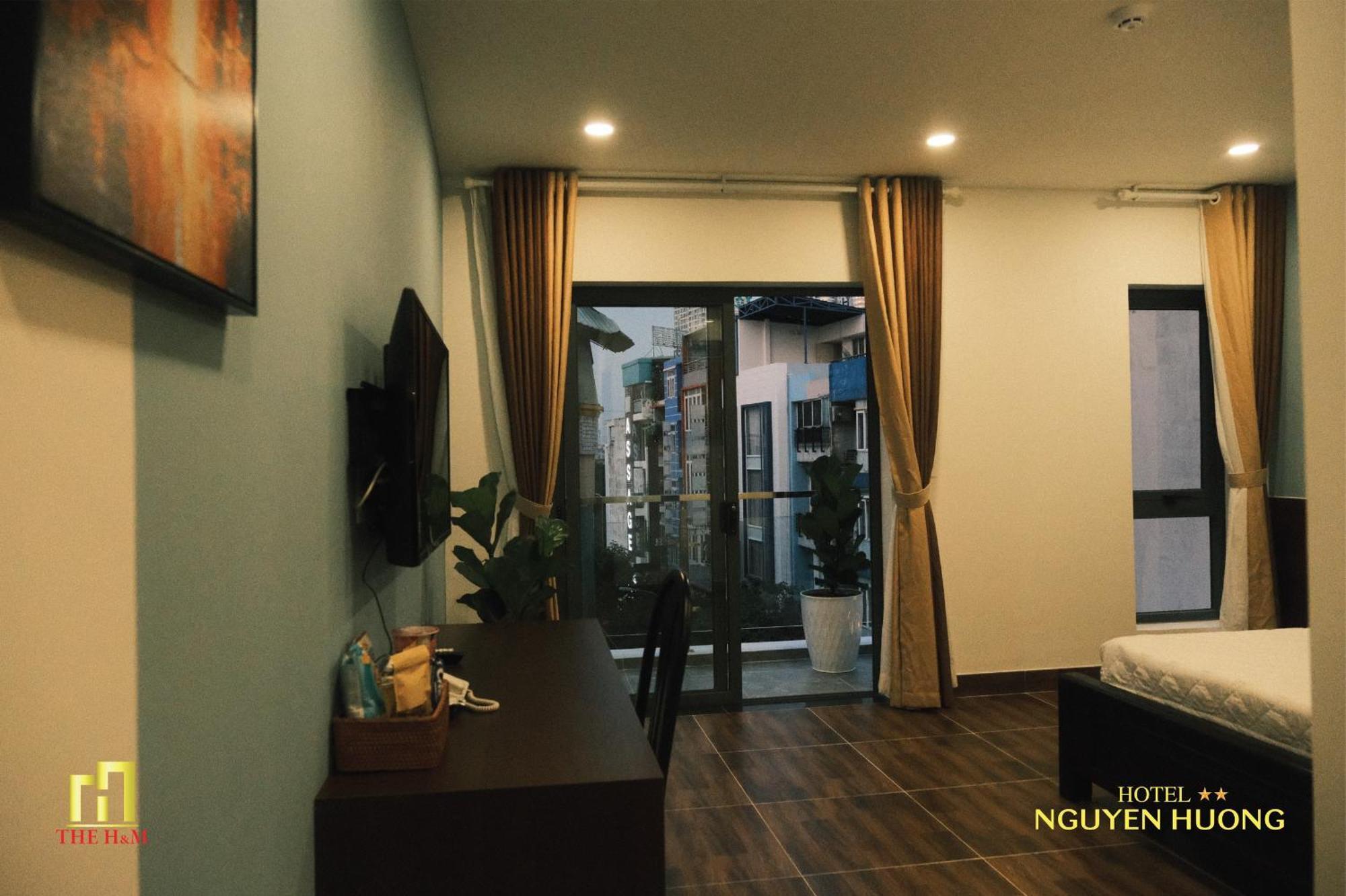 Khách sạn Nguyen Huong Hotel 2*