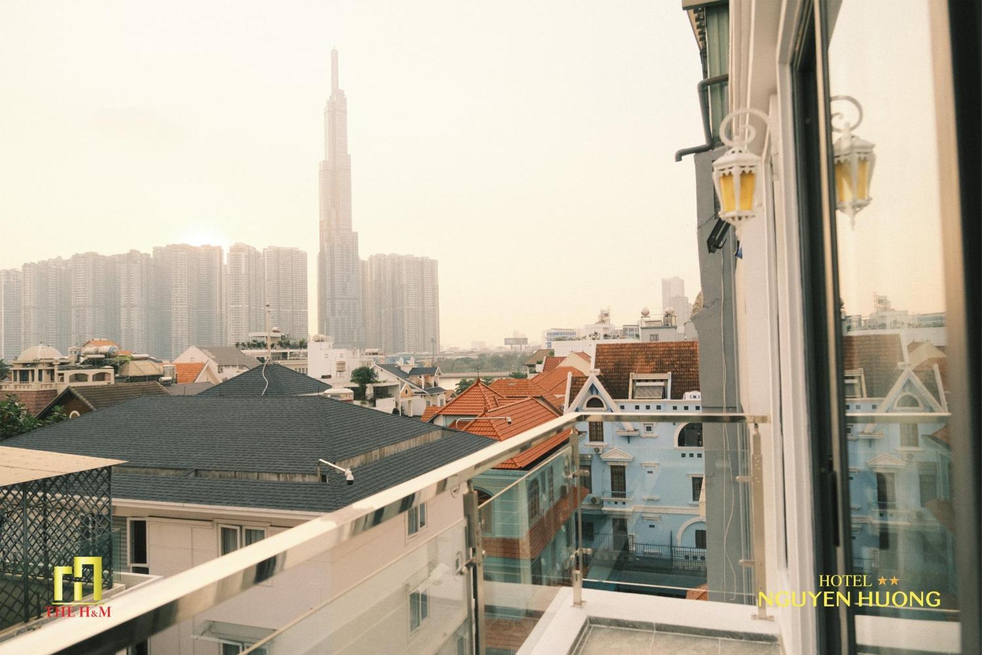Khách sạn Nguyen Huong Hotel 2*